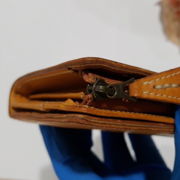 Genten Cutwork Yellow Leather Zipper Coin Purse Wallet 4 x 3.75 Inch - Stylish - Picture 8 of 13